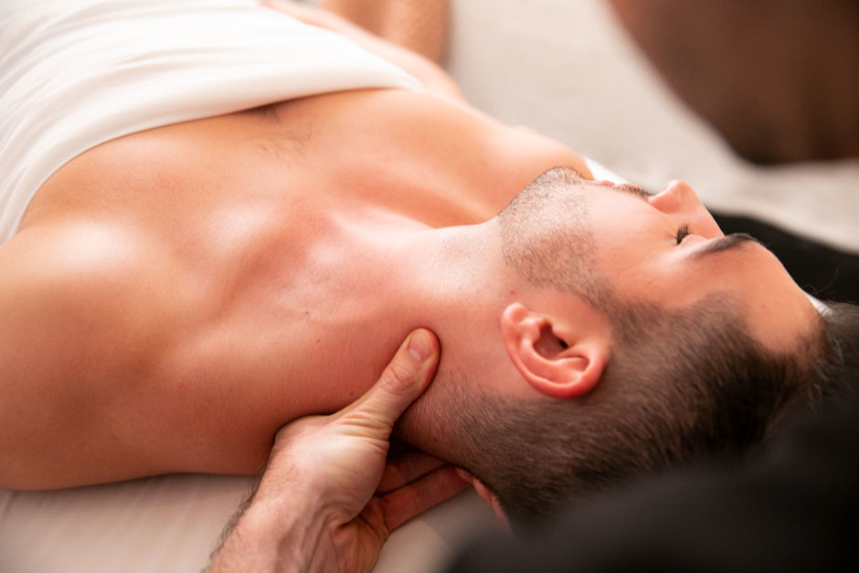 deep tissue massage in Dhaka